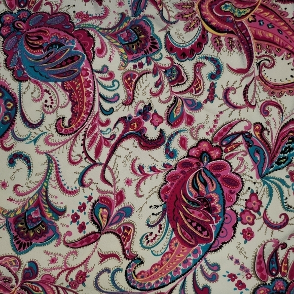 EUC Medium Pretty Bell Sleeve Top with Pink Paisleys - Picture 4 of 4